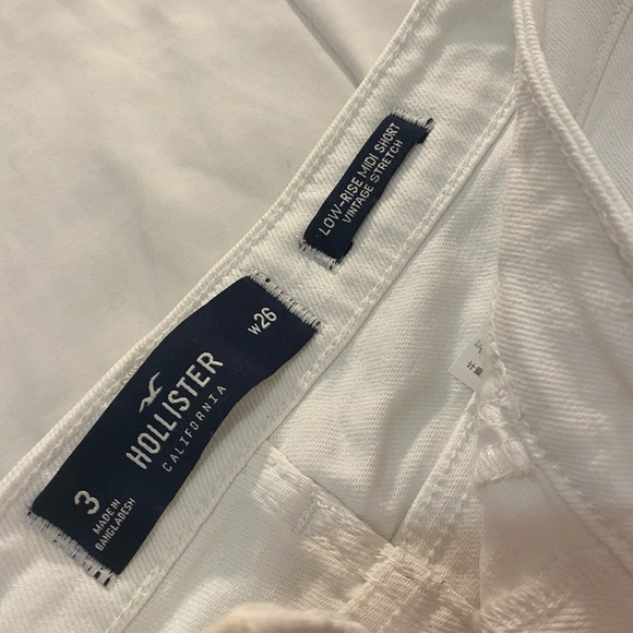 HOLLISTER White Low-Rise Short (Sold Out) - Picture 2 of 3